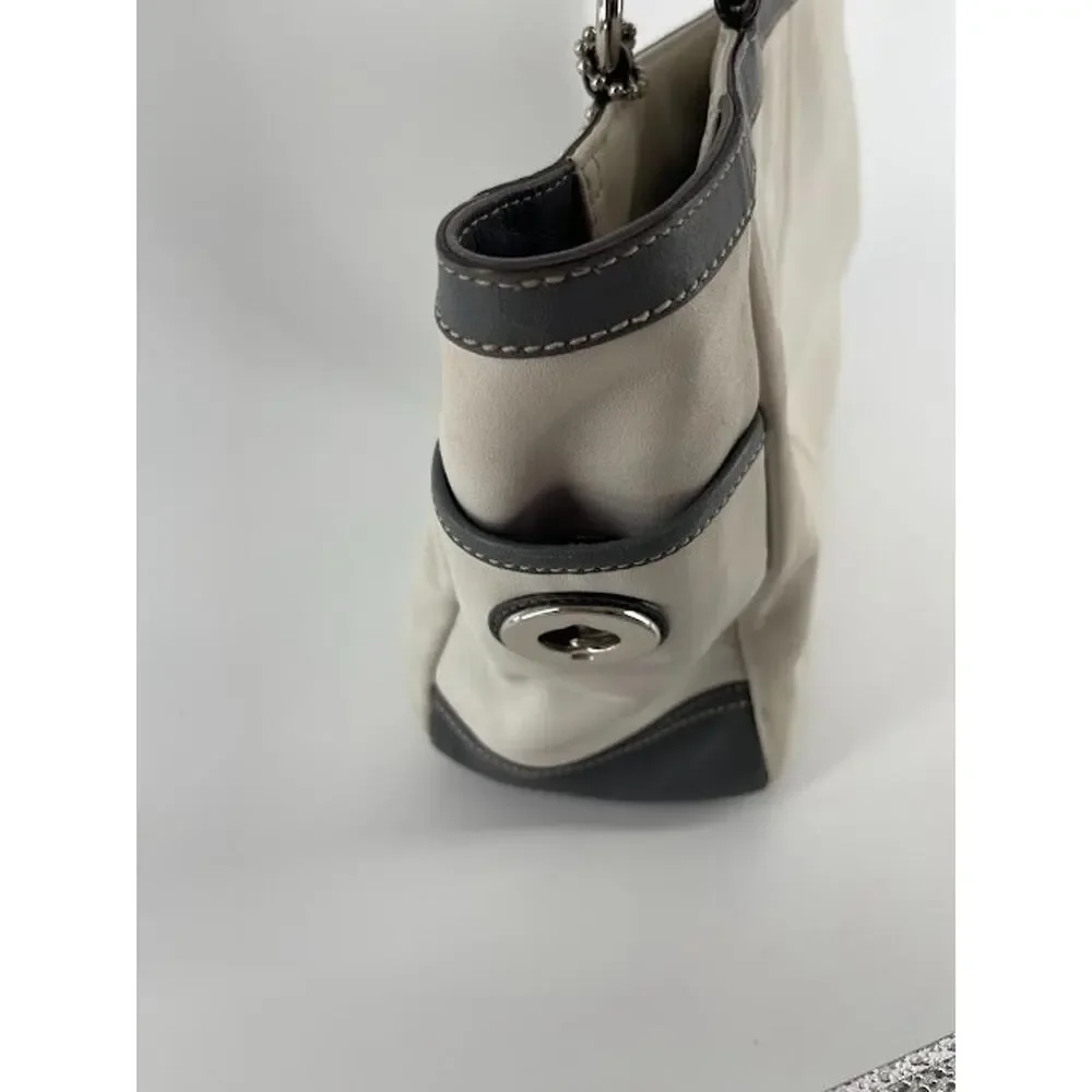 Coach K0960 Medium East West Gallery White Leather Grey Trim Purse - Picture 4 of 9